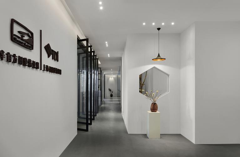 高檔辦公室裝修:如何通過設計展現(xiàn)卓越效果 高檔辦公室裝修:如何通過設計展現(xiàn)卓越效果