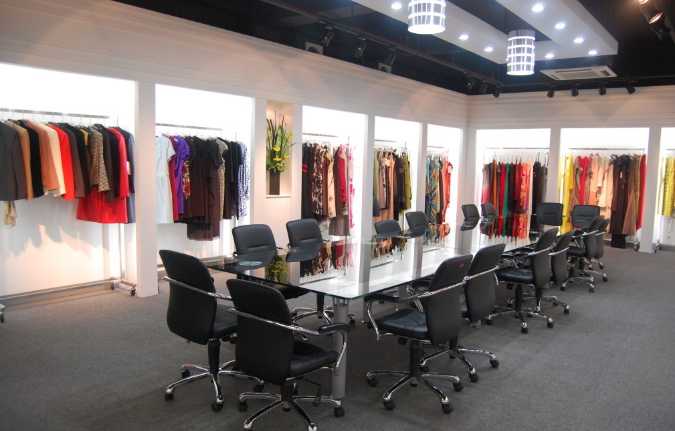 釉面磚在上海辦公室裝修設計中的優(yōu)雅展現(xiàn)