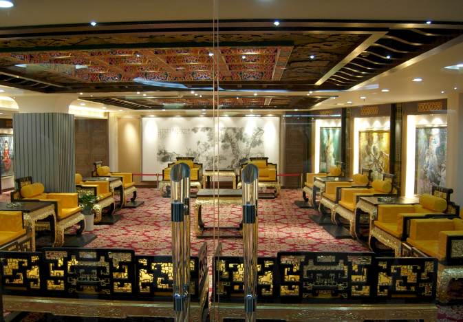 多頭藝術(shù)燈在上海辦公室裝修設計中的巧妙運用